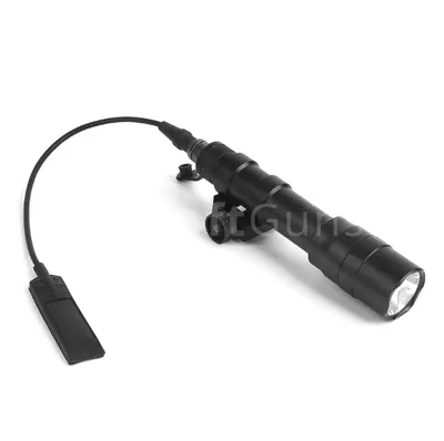 Taktická Svítilna SureFire M600C Scout Light, 600 lm, Černá - T-Eagle