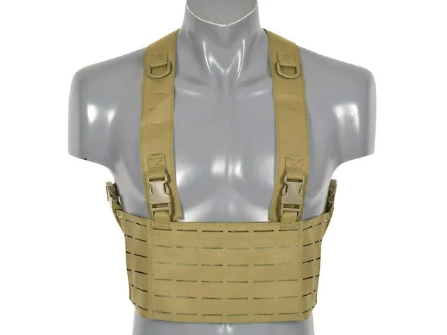 8Fields Taktický Chest Rig Laser-Cut · Coyote