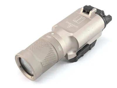 Taktická Svítilna X300-V LED S RIS Montáží Na Zbraň - de (Písková) - Target One
