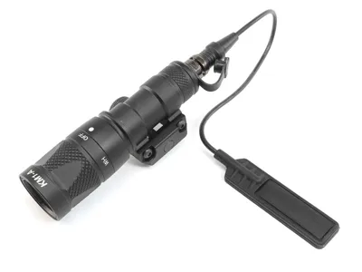 Taktická Svítilna M300V LED S RIS Montáží Na Zbraň - Černá - Target One