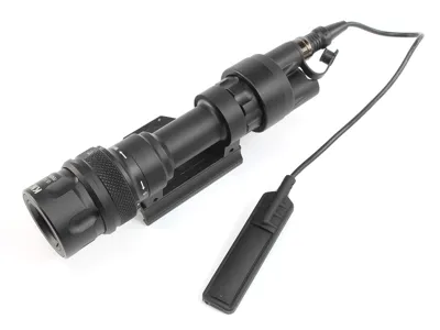 Taktická Svítilna M952V LED S RIS Montáží Na Zbraň - Černá - Target One