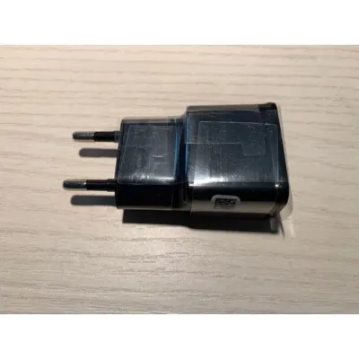 USB y Toma de Corriente 220 V para Linternas. Ref. UC220 - Fenix Light